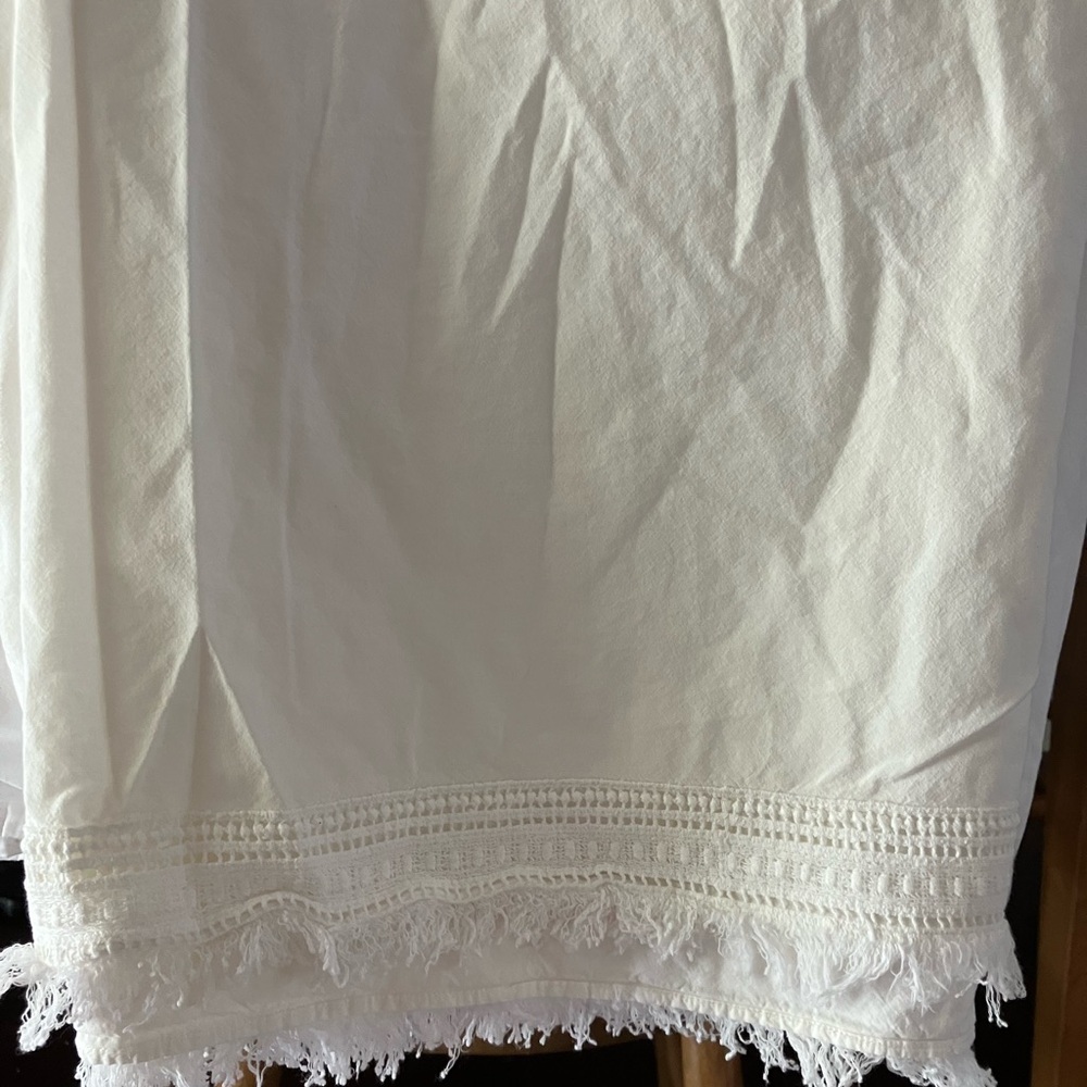 Serena & Lily White King Fitted and Flat Sheet - Picture 5 of 8